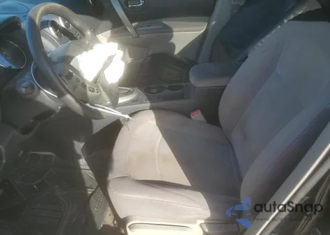 2013 Nissan Rogue S z USA, uszkodzony, nr VIN JN8AS5MTXDW024295